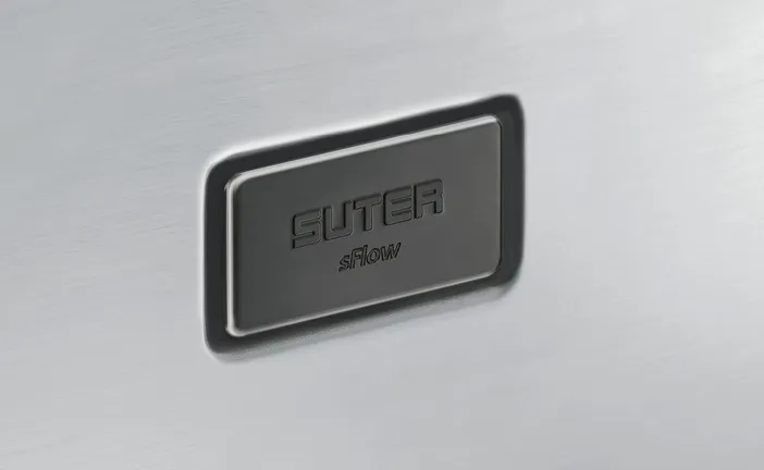 Elements Express SUTER INOX AG, Überlaufkappe sFlow mit Magnethalterung, SUTER-Logo, schwarz 40.002.177.00 0